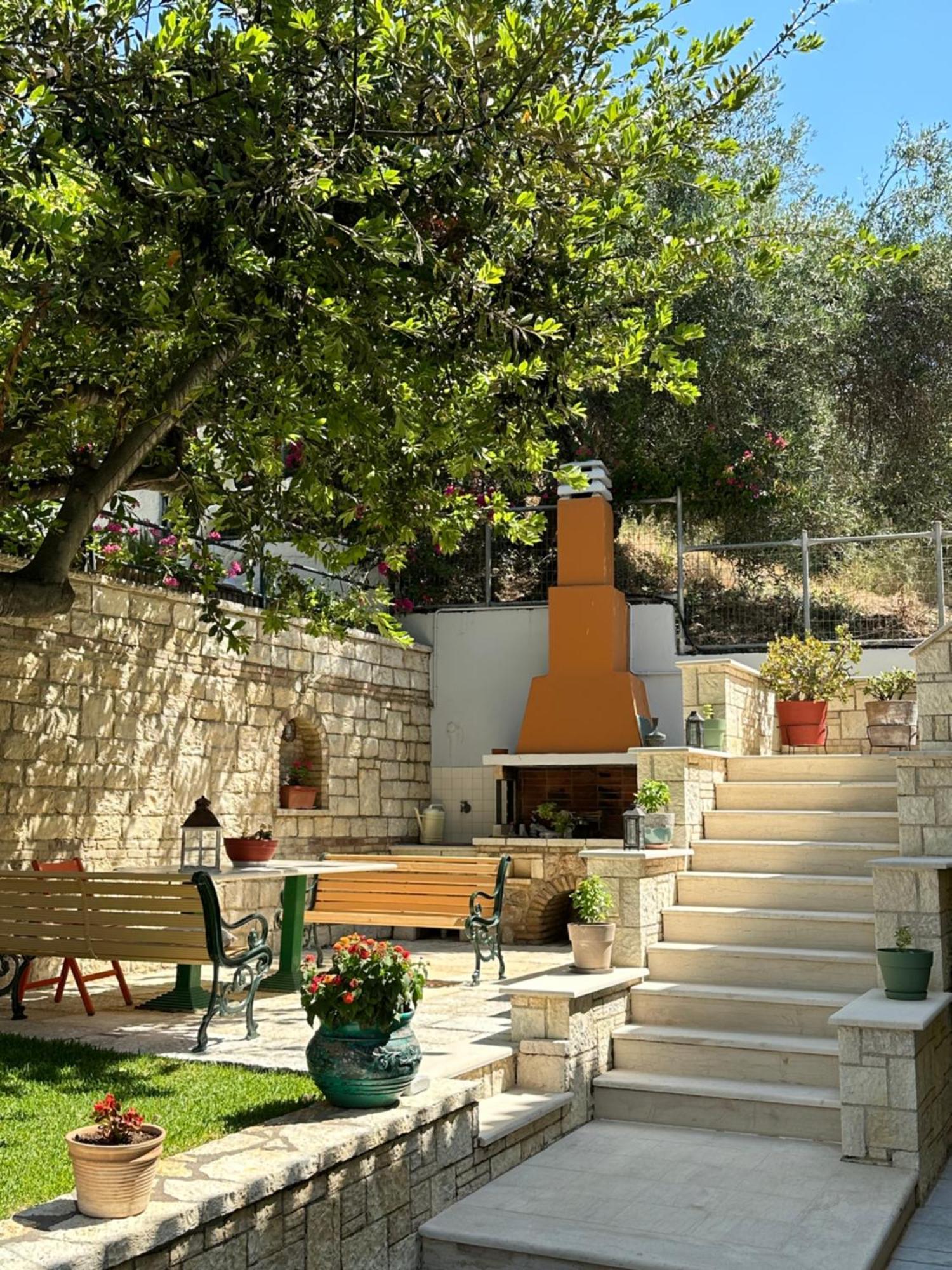 Villa Sofia Парга Екстериор снимка